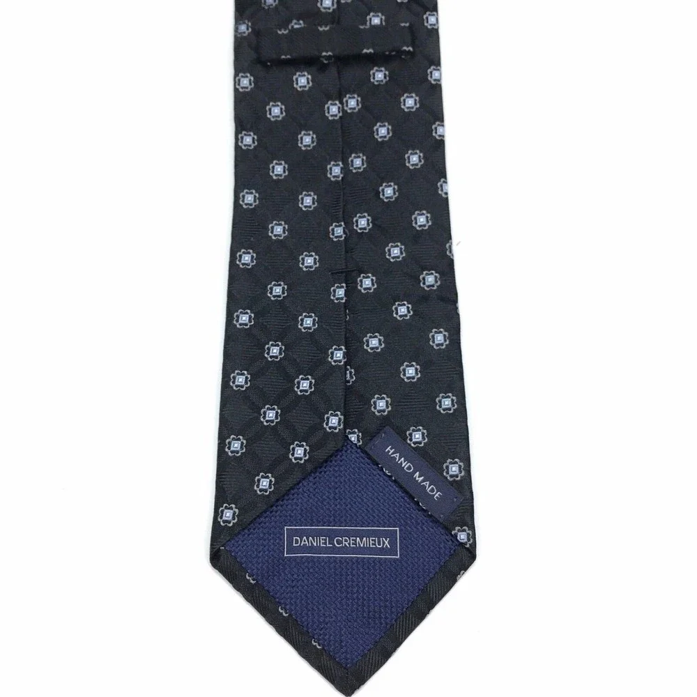 Daniel Cremieux Tie Black Blue Gray 100% Silk Geometric Men's Necktie 3.75